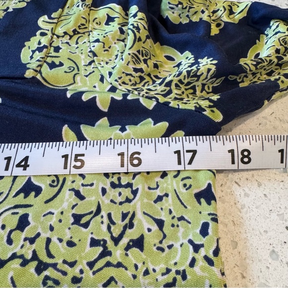 Lilly Pulitzer 100% Silk Shift Dress Navy Green Medallion 3/4 Sleeve Size 6 - Picture 5 of 13